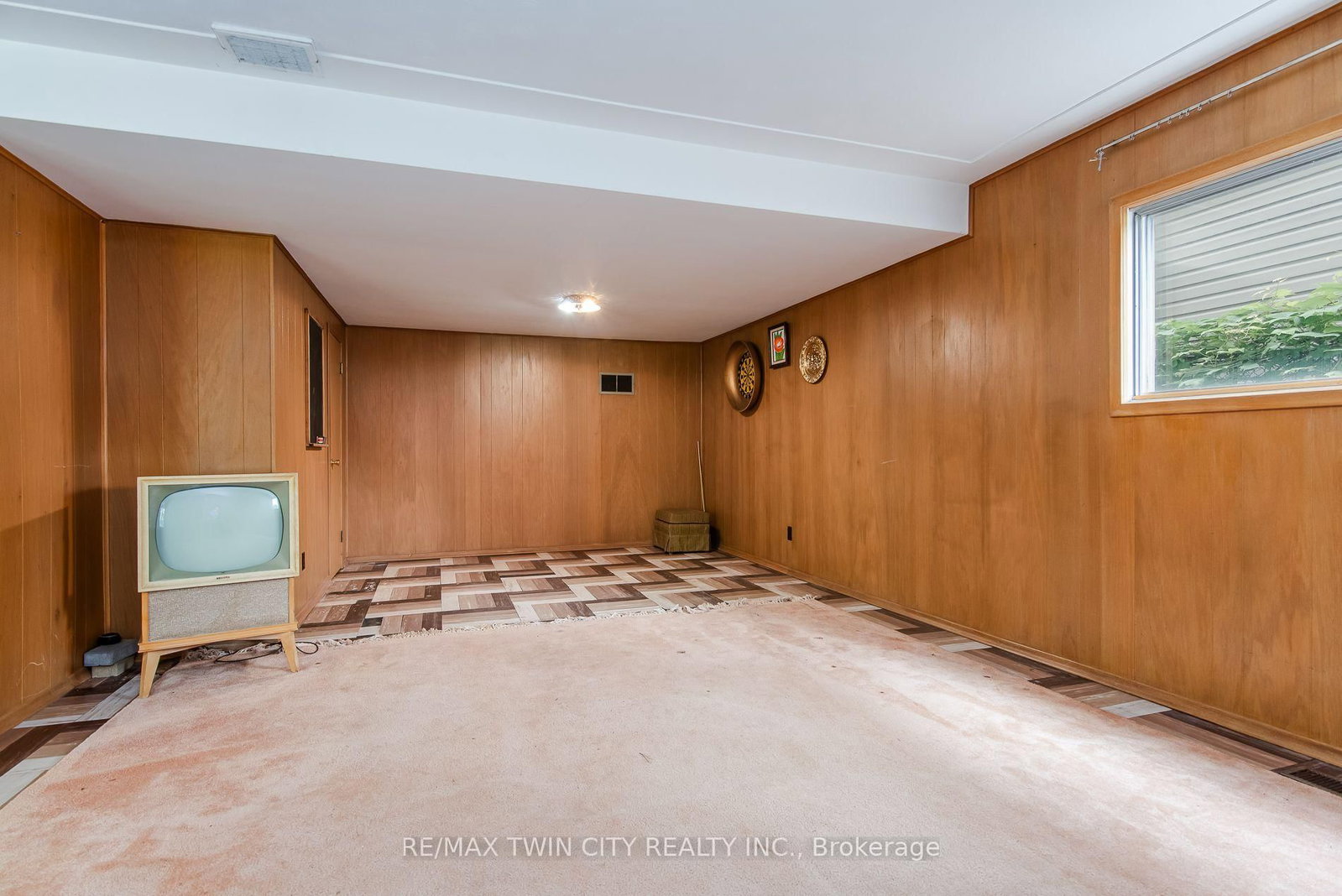 124 Carwood Avenue • Kitchener, ON photo 35