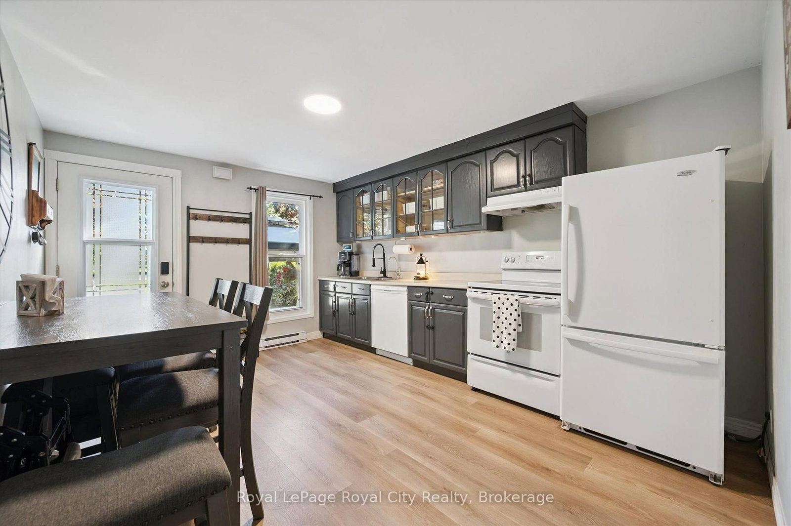 80 BURNS Drive • #18 • Guelph, ON photo 11
