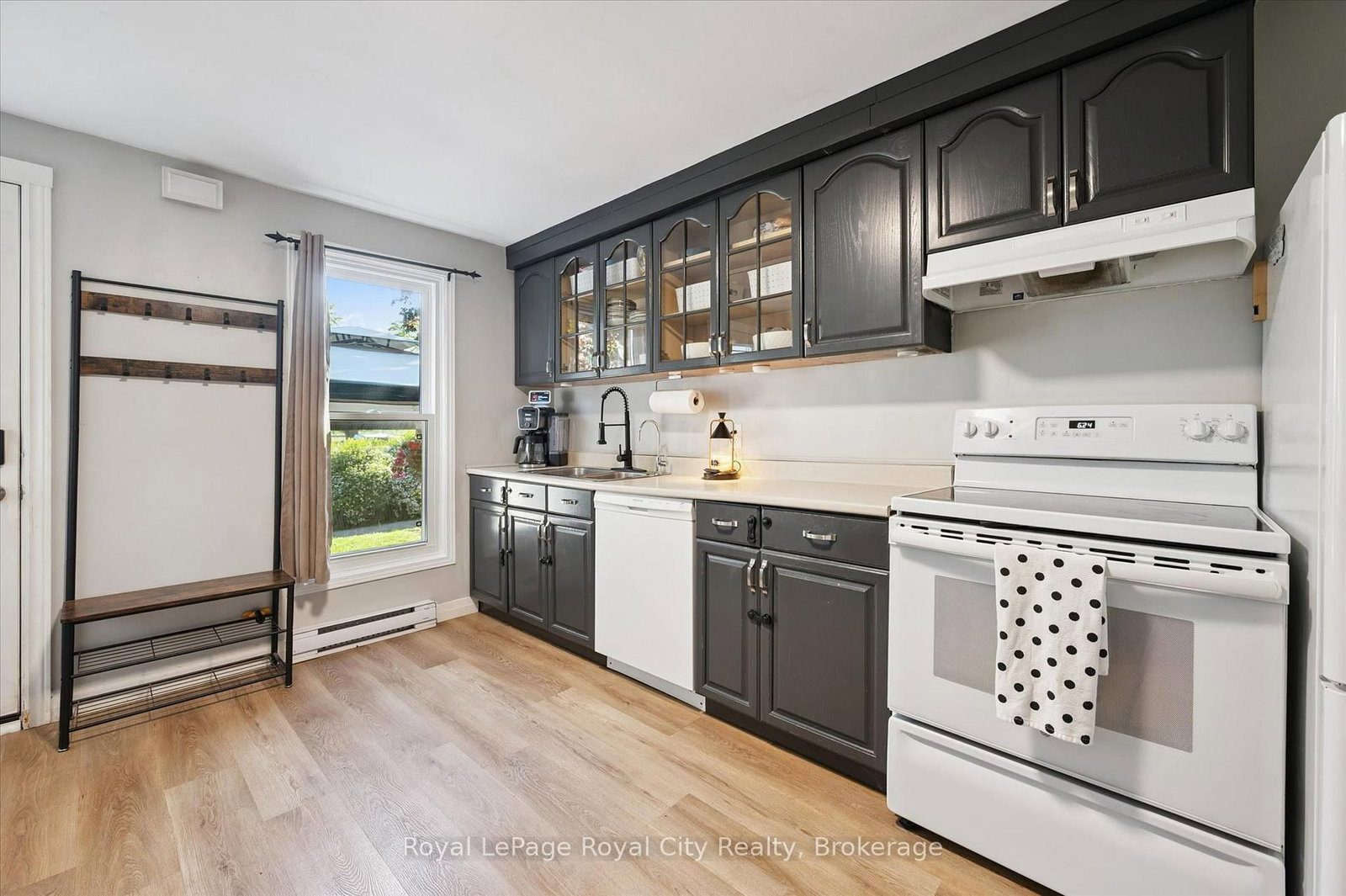 80 BURNS Drive • #18 • Guelph, ON photo 12