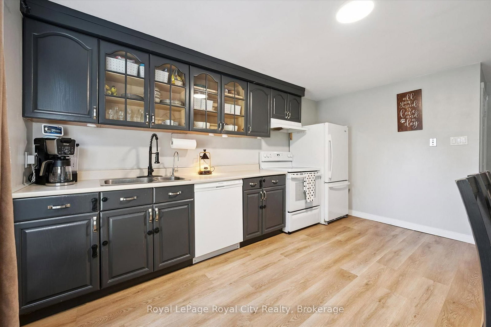 80 BURNS Drive • #18 • Guelph, ON photo 13