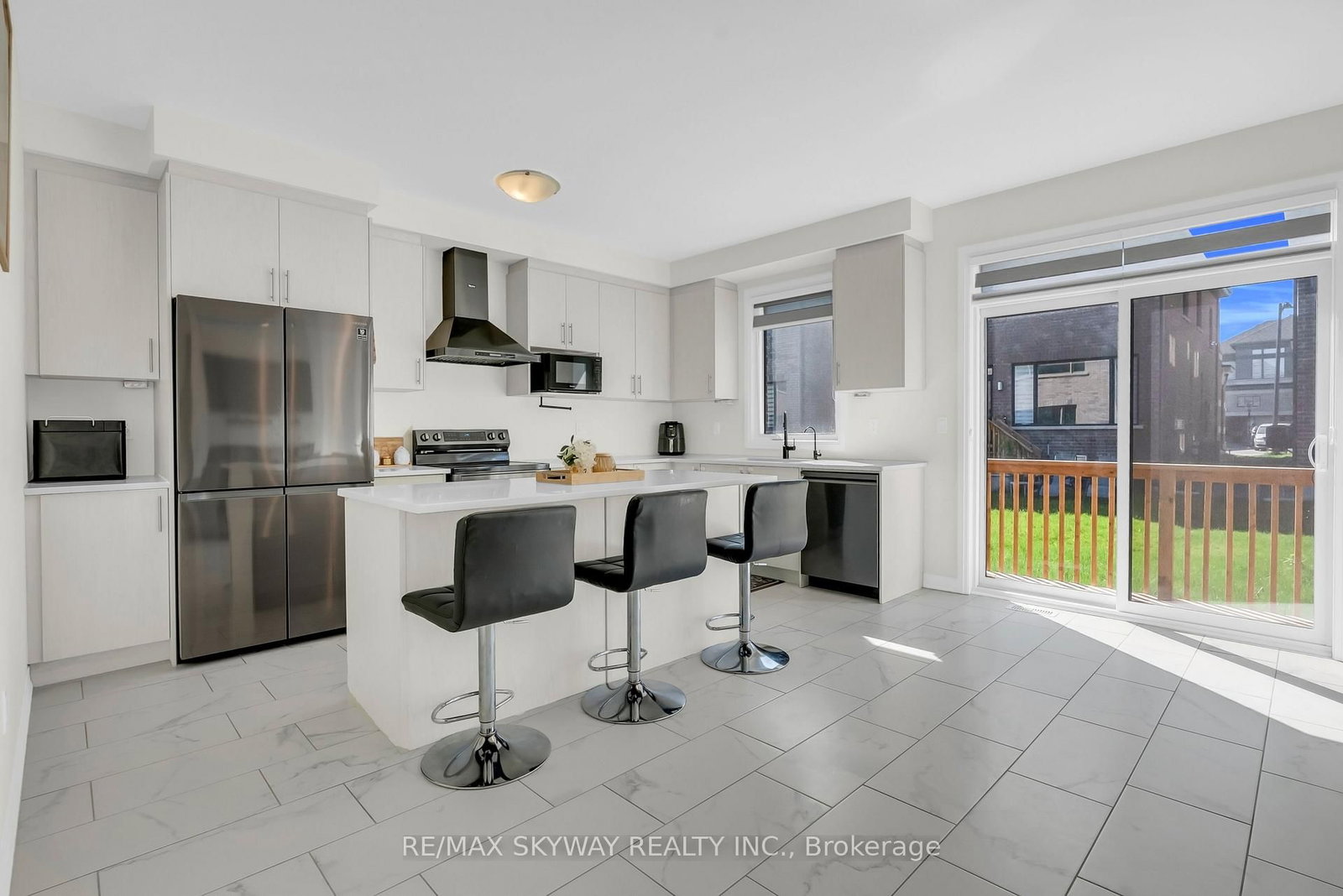 16 Tyler Avenue • Erin, ON photo 15