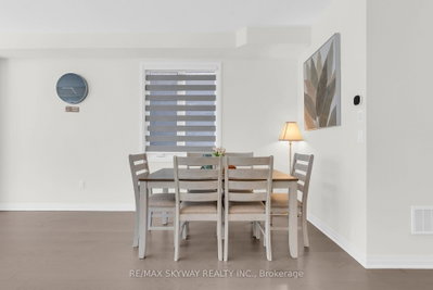 16 Tyler Avenue • Erin, ON photo 8