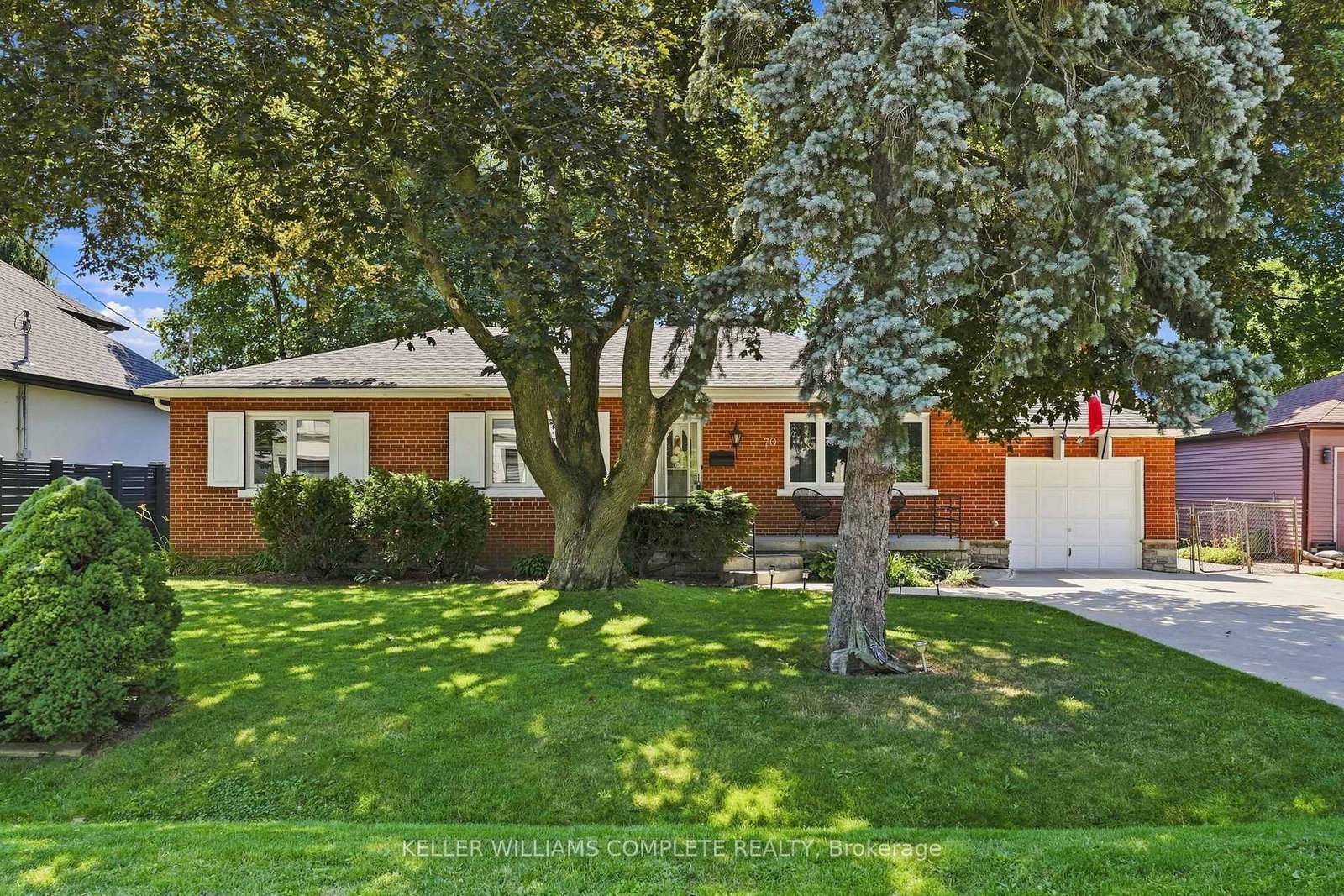 70 Floresta Court • Hamilton, ON photo 1