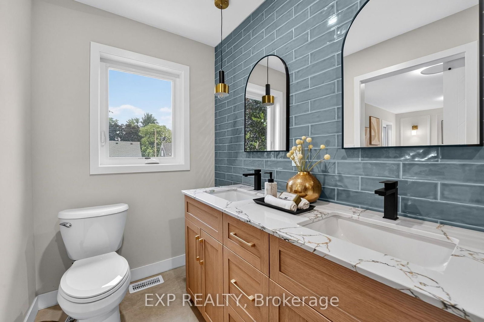 325 Queensdale Avenue E • Hamilton, ON photo 36