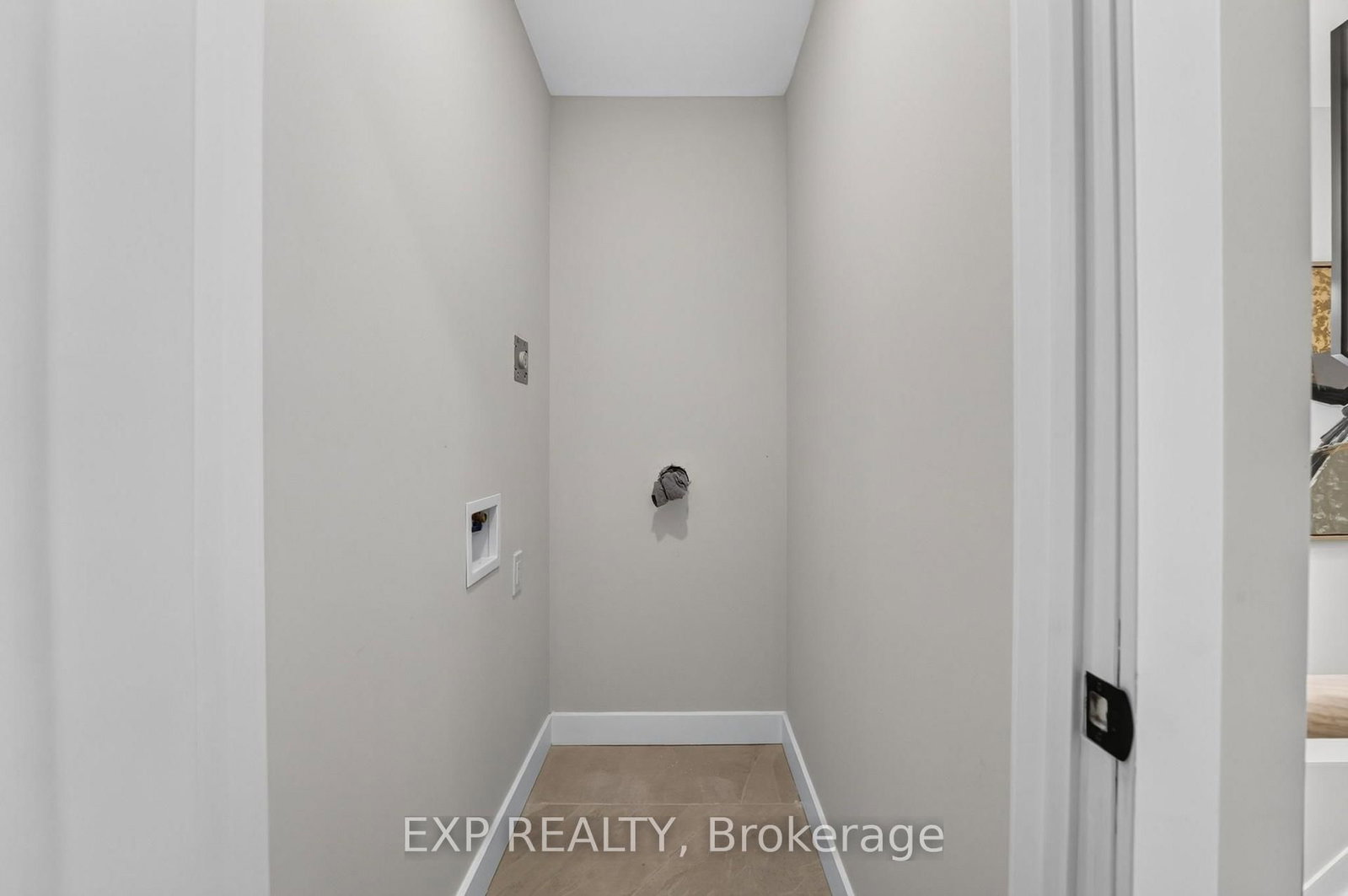 325 Queensdale Avenue E • Hamilton, ON photo 42