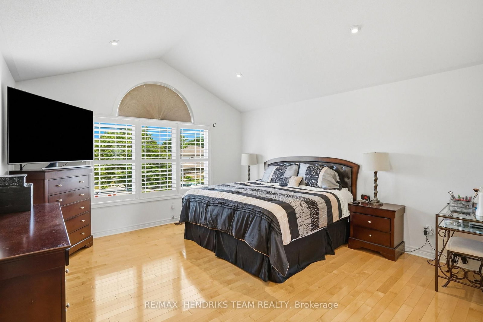 169 Michael Drive • Welland, ON photo 17