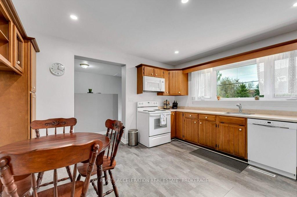 7520 County Road 2 E • Napanee, ON photo 9