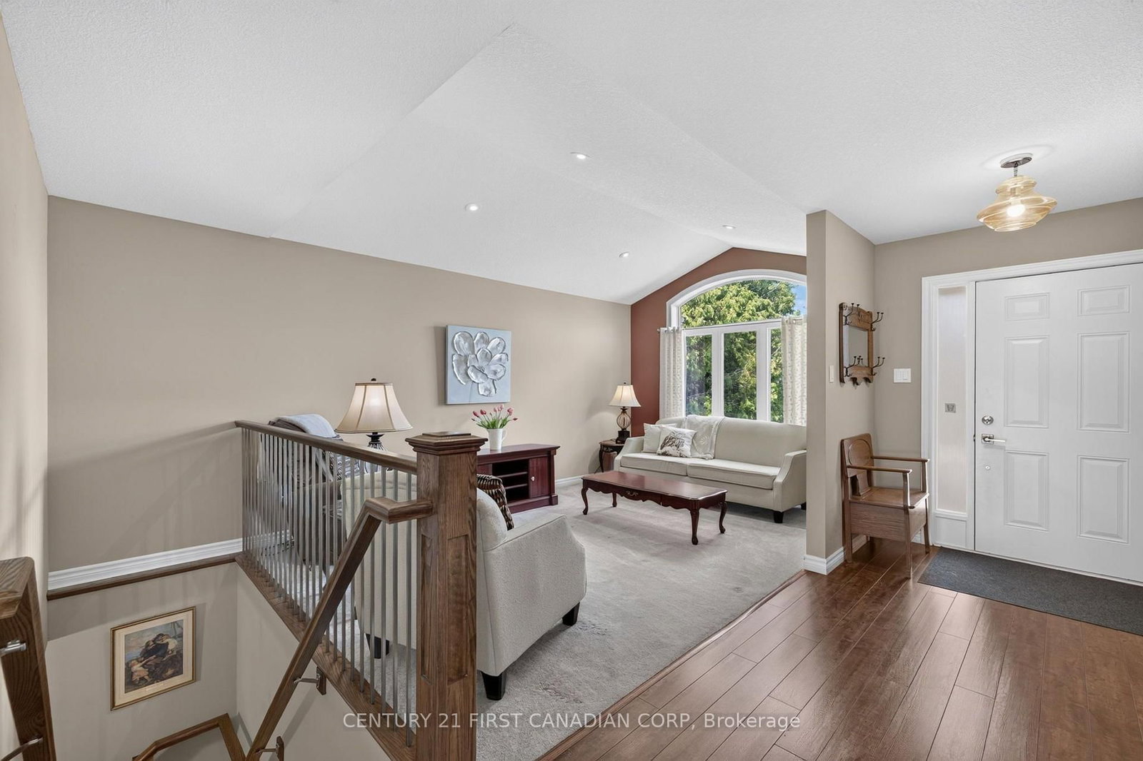 290 Mogg Street • Strathroy-Caradoc, ON photo 11