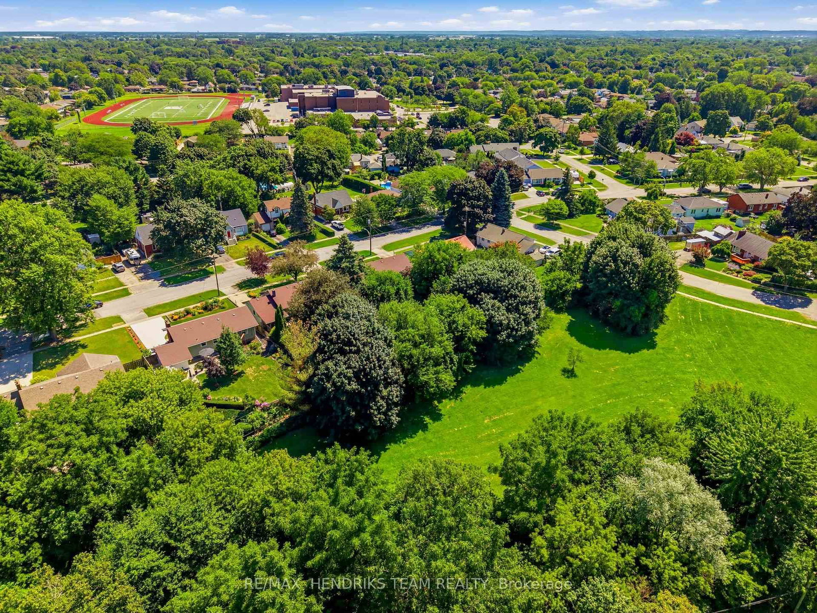 33 Nickerson Avenue • St. Catharines, ON photo 39