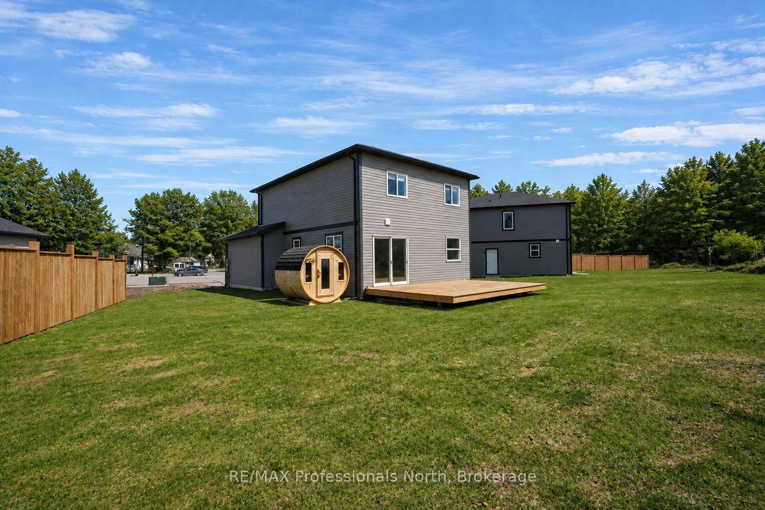 33 Whitehorn Park Road W • Bracebridge, ON photo 15