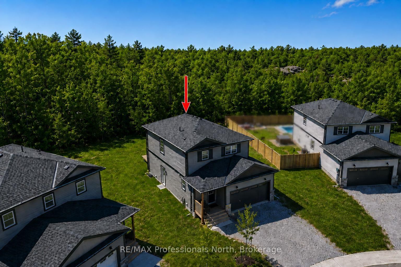 33 Whitehorn Park Road W • Bracebridge, ON photo 2