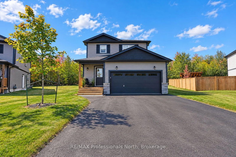 33 Whitehorn Park Road W