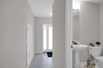 805 CERULEAN Way • Ottawa, ON photo 4