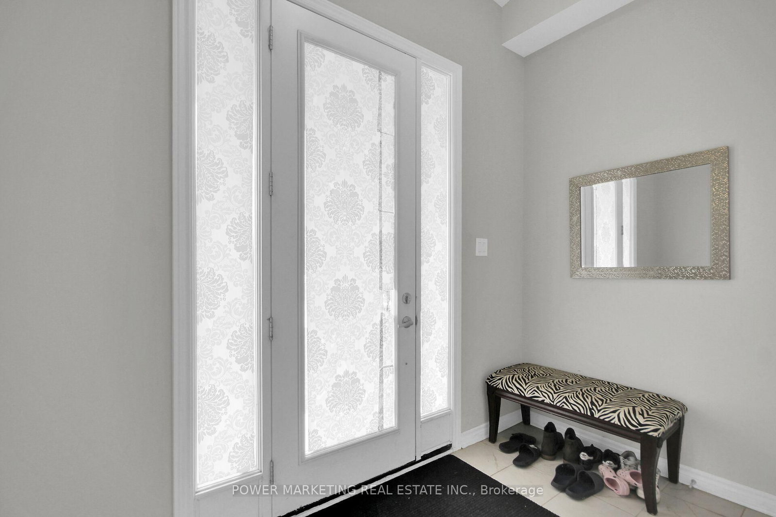 805 CERULEAN Way • Ottawa, ON photo 5