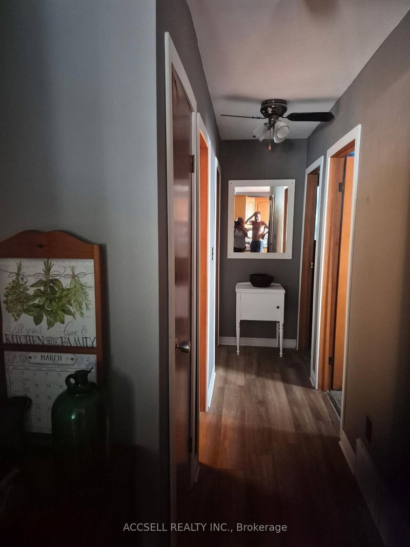 28 BRIDLE PATH Road