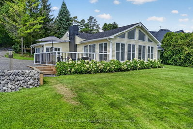 1637 County Rd 2 Road • Edwardsburgh/Cardinal, ON photo 2