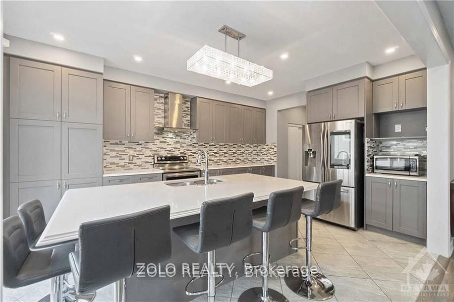 108 Flowing Creek Circle • Ottawa, ON photo 10