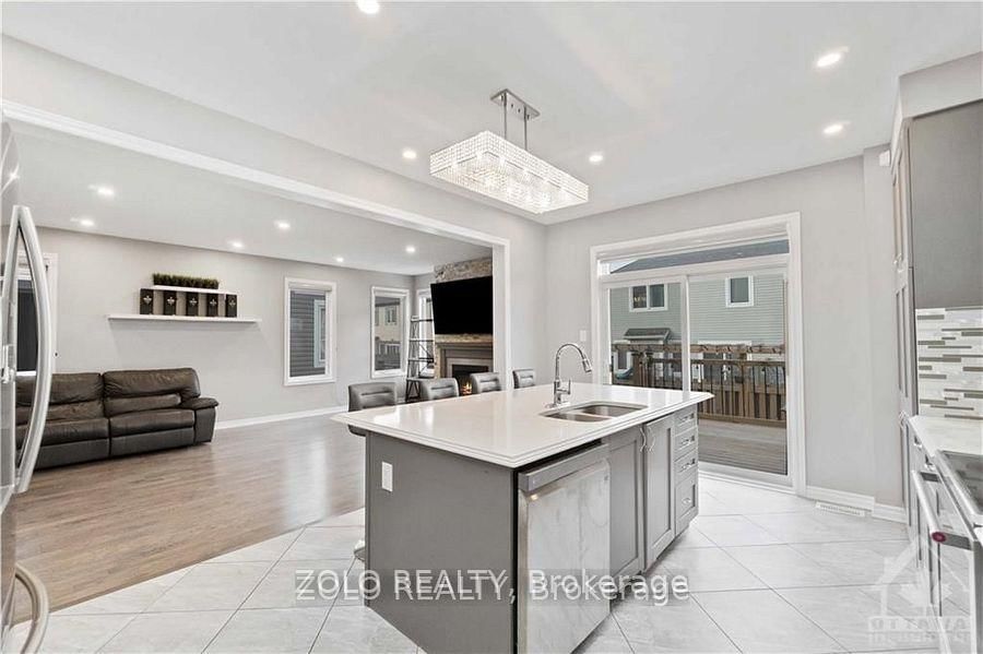 108 Flowing Creek Circle • Ottawa, ON photo 11