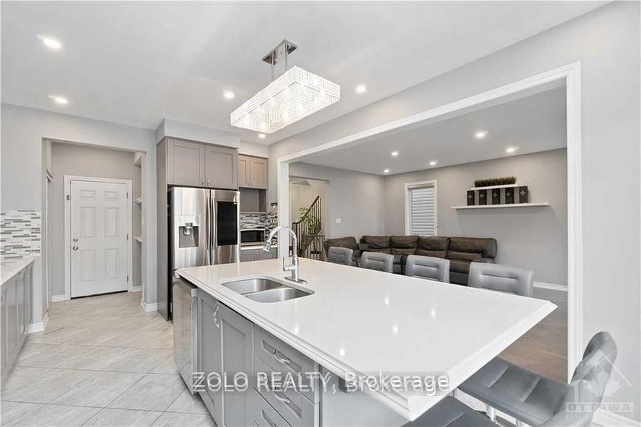 108 Flowing Creek Circle • Ottawa, ON photo 12