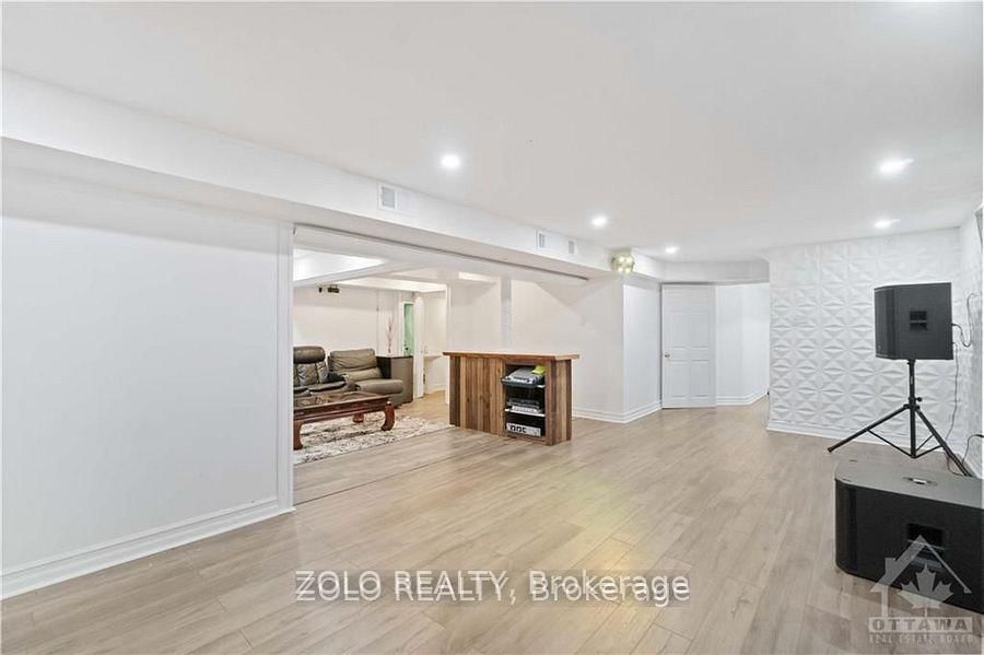 108 Flowing Creek Circle • Ottawa, ON photo 24