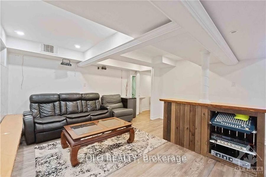 108 Flowing Creek Circle • Ottawa, ON photo 25