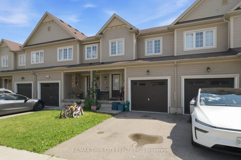 32 Cole Crescent