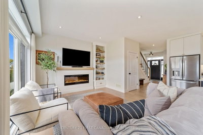 3029 Heardcreek Trail • London North, ON photo 7