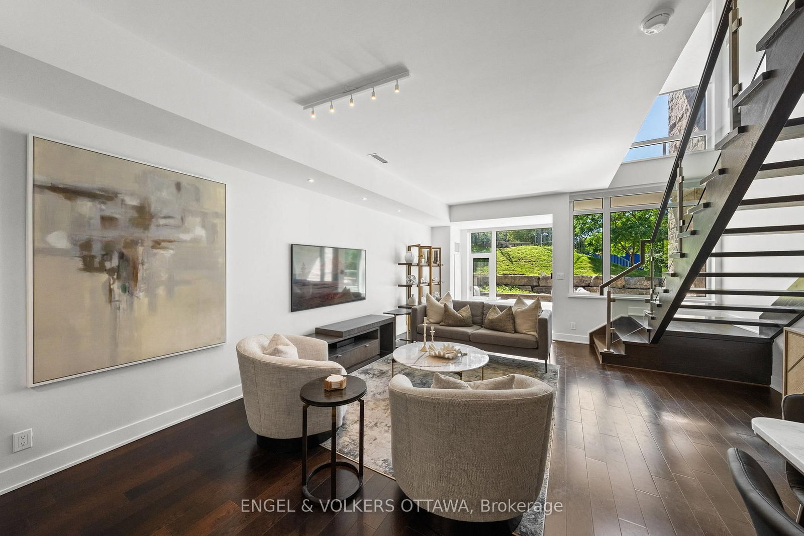 1035 Bank Street • #110 • Ottawa, ON photo 16