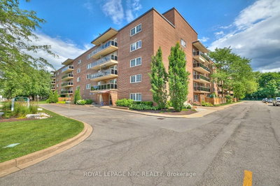 Condo sold at 515-196 Scott Street, St. Catharines, Ontario, L2N 5T2 - Fairview - MLS: X13637998