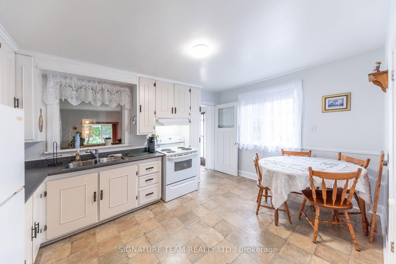 259 Peter Street • Pembroke, ON photo 16