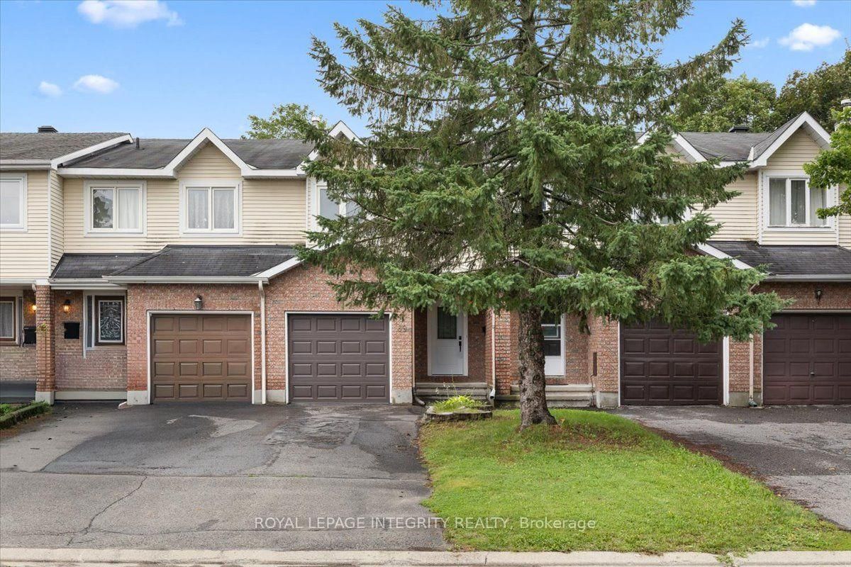 69 ROYAL FIELD Crescent • Ottawa, ON photo 1