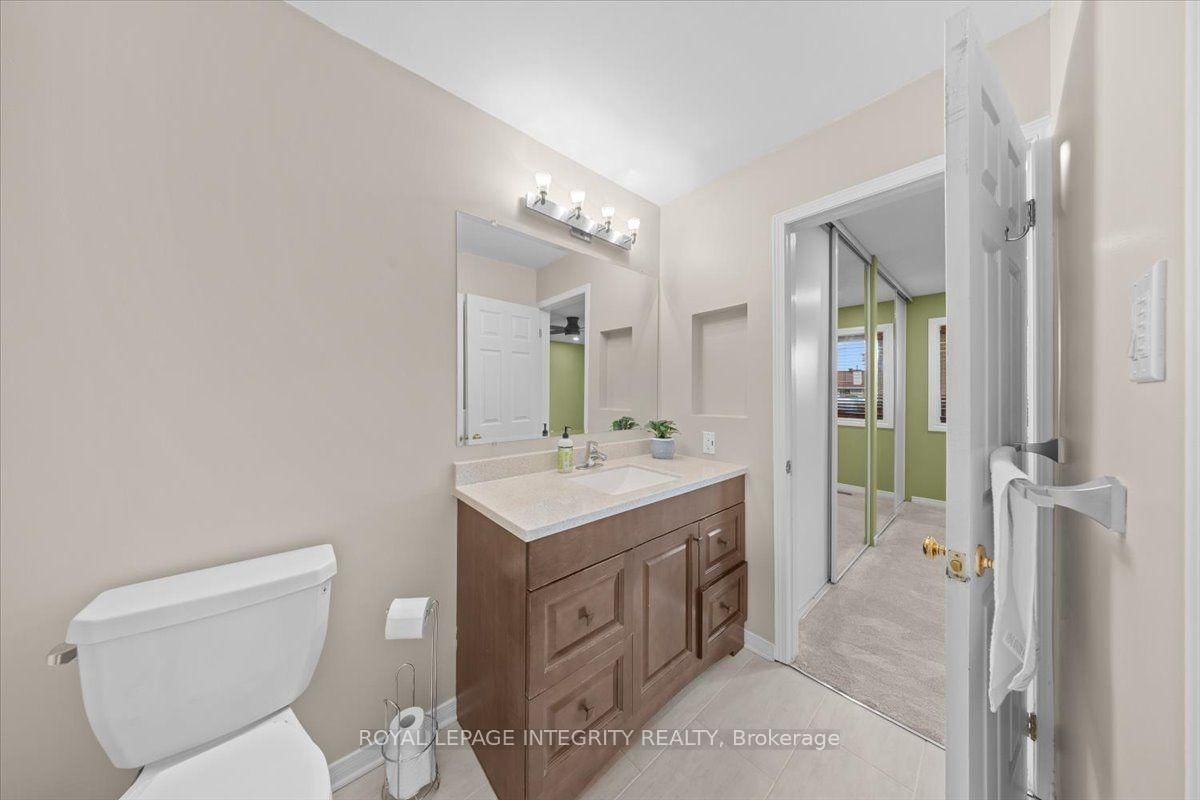 69 ROYAL FIELD Crescent • Ottawa, ON photo 21