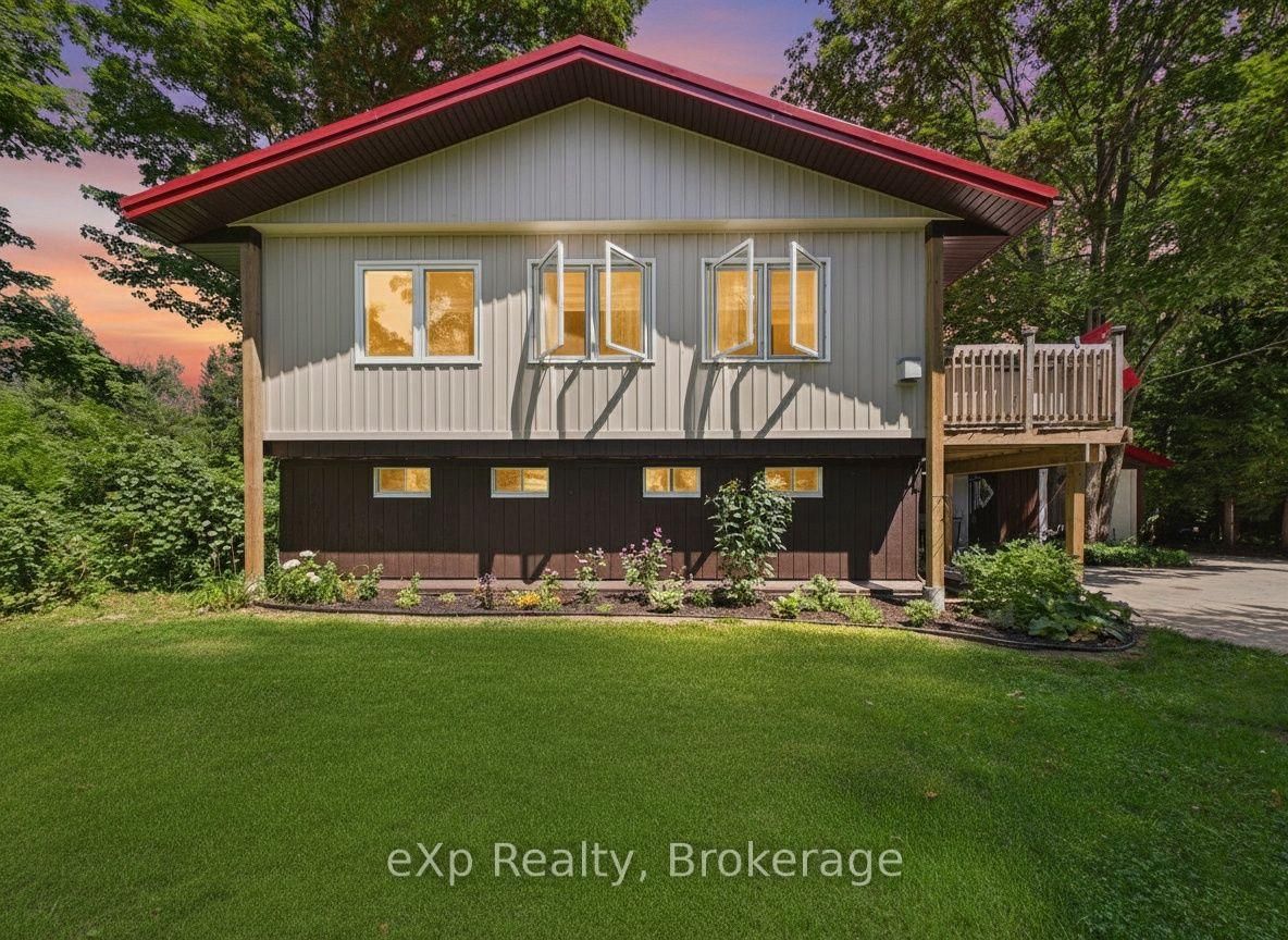 330 Tyendinaga Drive • Saugeen Shores, ON photo 2