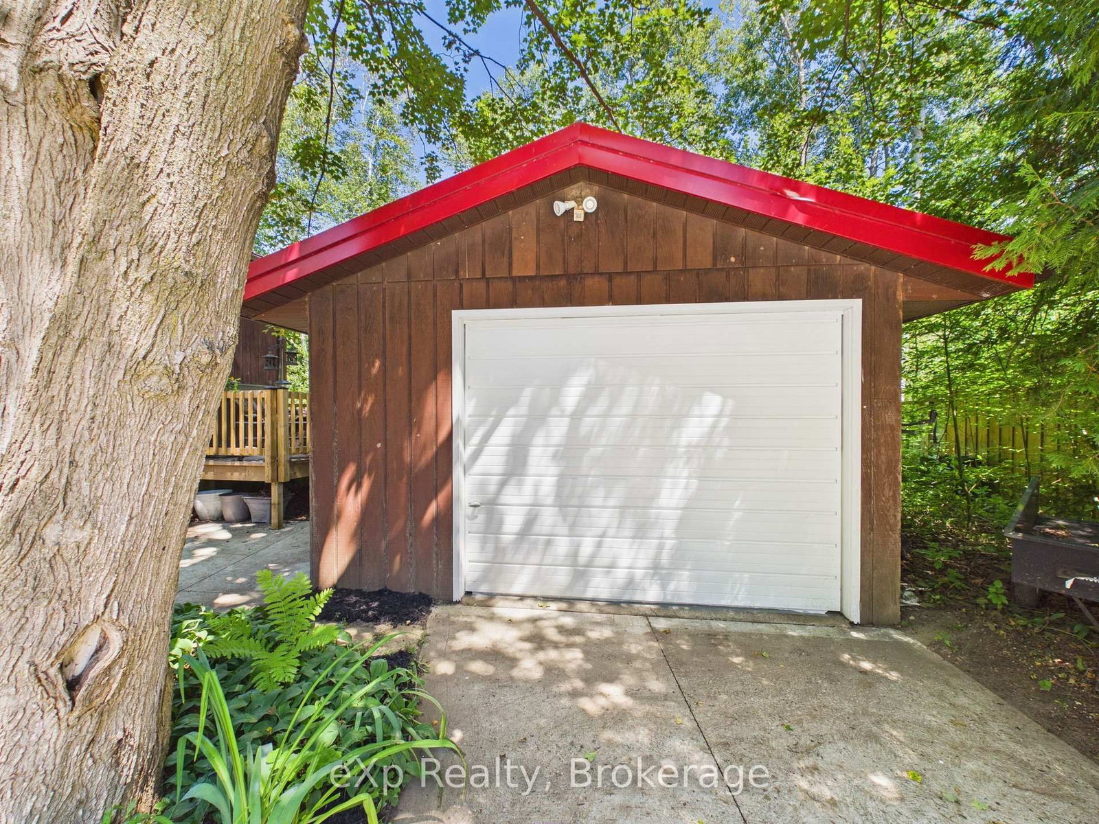 330 Tyendinaga Drive • Saugeen Shores, ON photo 8