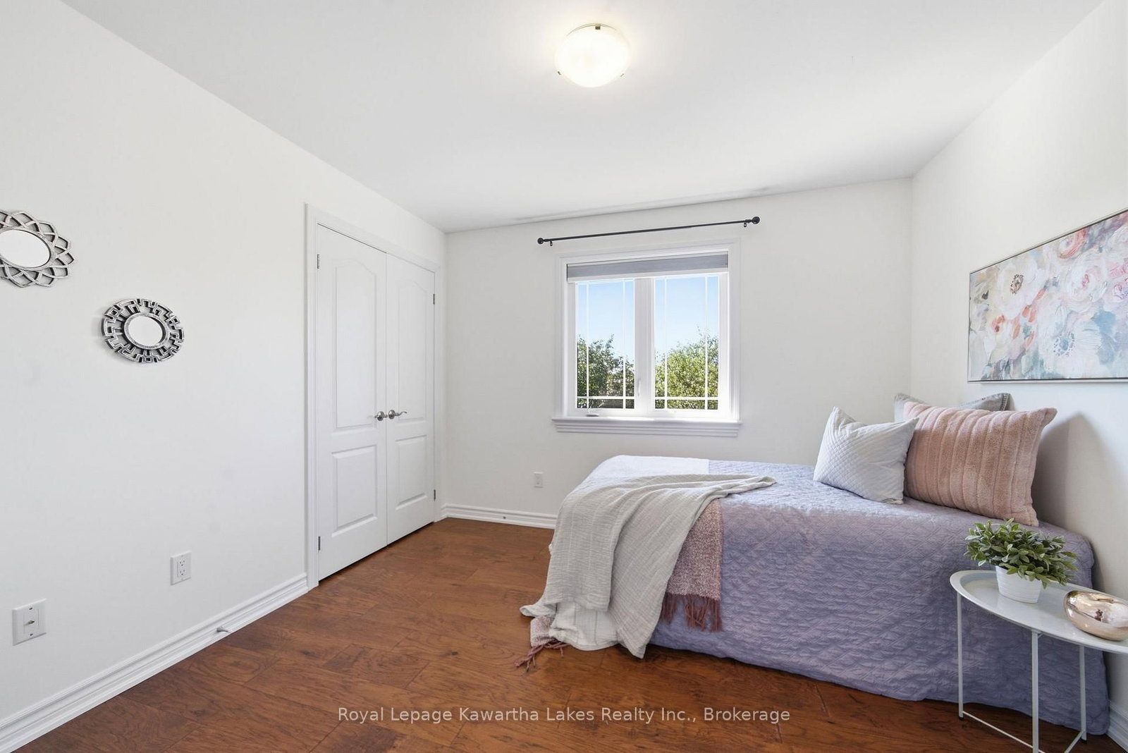 25 Barron Boulevard • Kawartha Lakes, ON photo 16