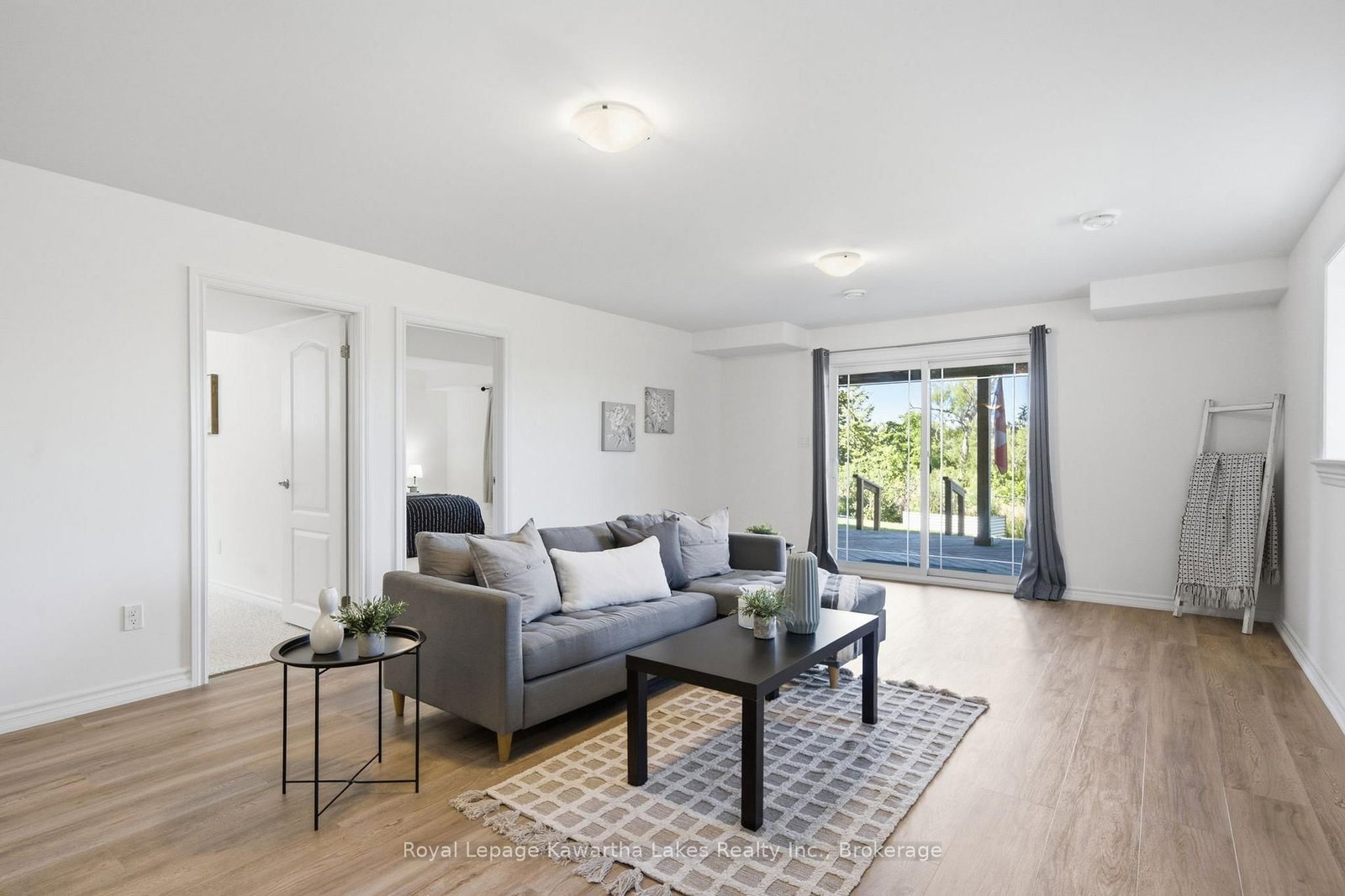 25 Barron Boulevard • Kawartha Lakes, ON photo 20