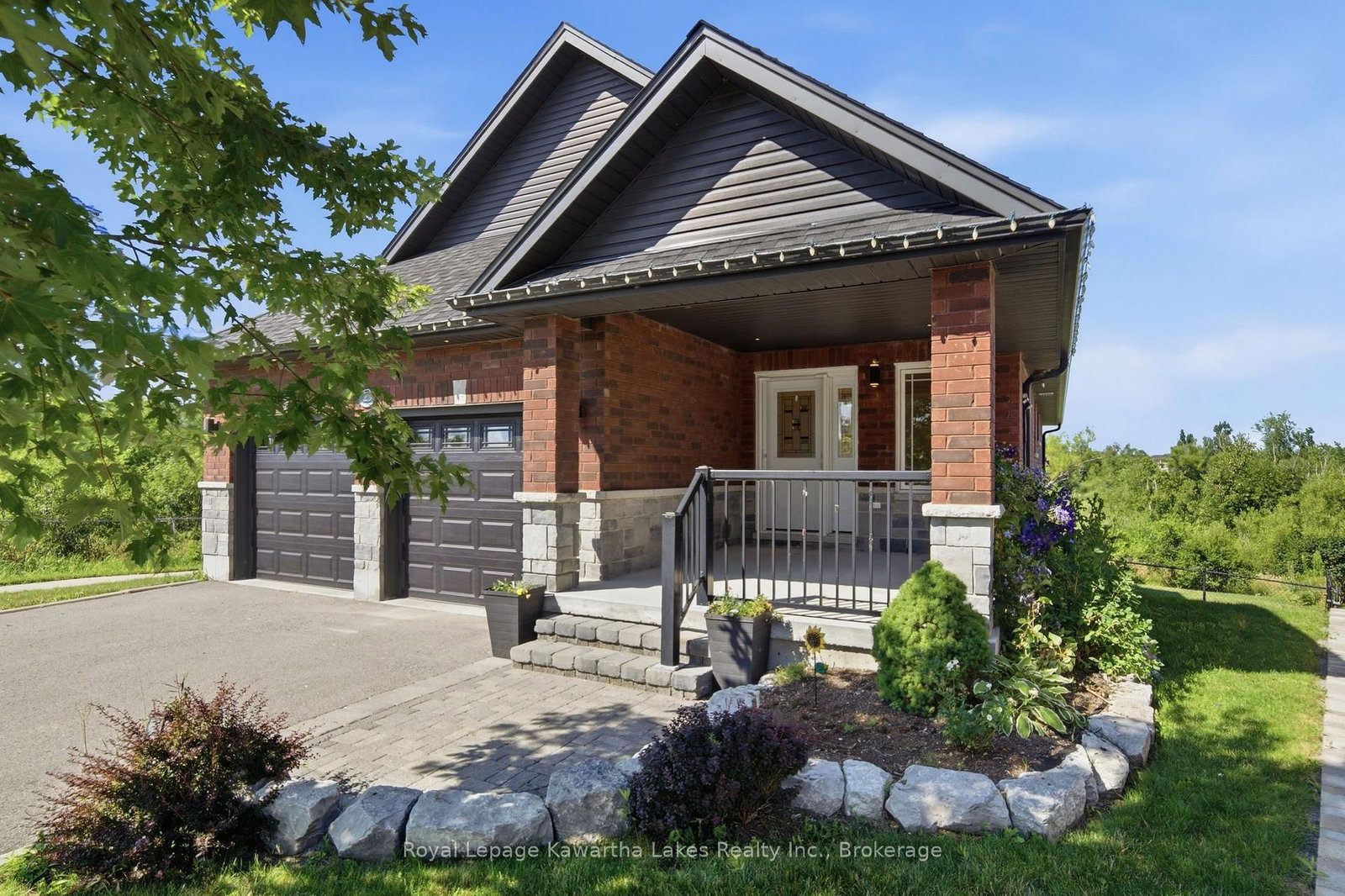 25 Barron Boulevard • Kawartha Lakes, ON photo 3