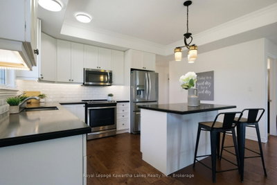 25 Barron Boulevard • Kawartha Lakes, ON photo 6