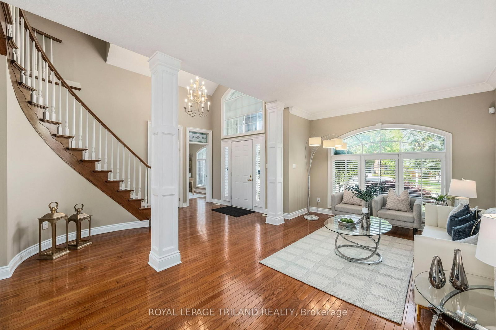 Listing Image 5