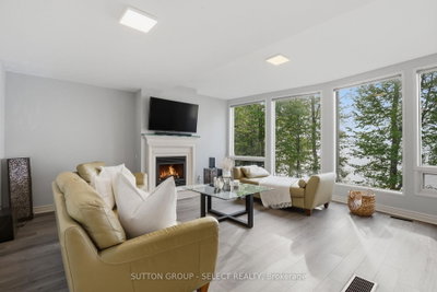 5284 Cliff Road • Lambton Shores, ON photo 6