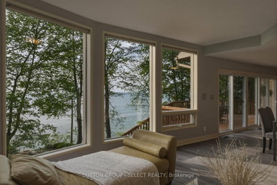 5284 Cliff Road • Lambton Shores, ON photo 8