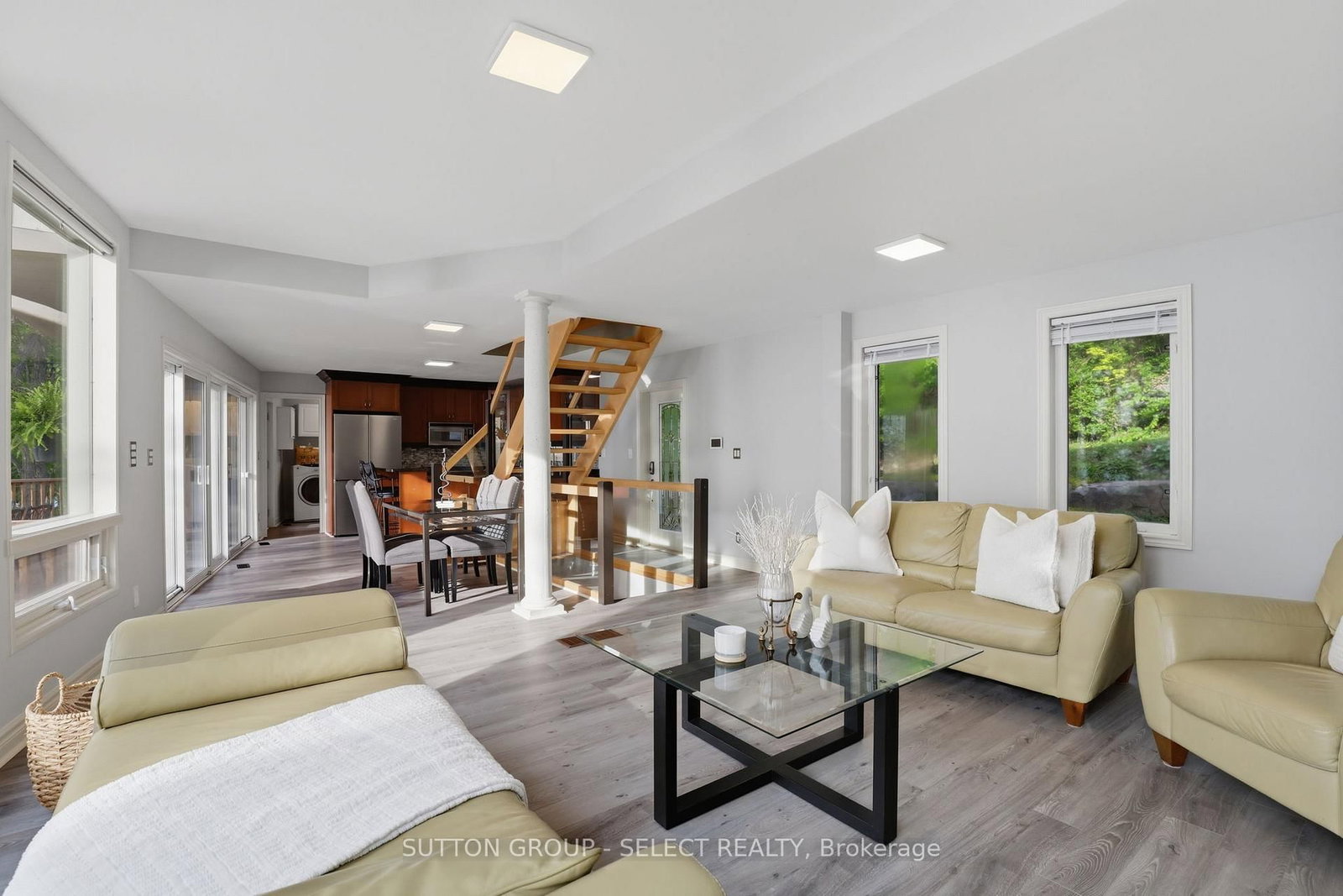 5284 Cliff Road • Lambton Shores, ON photo 9