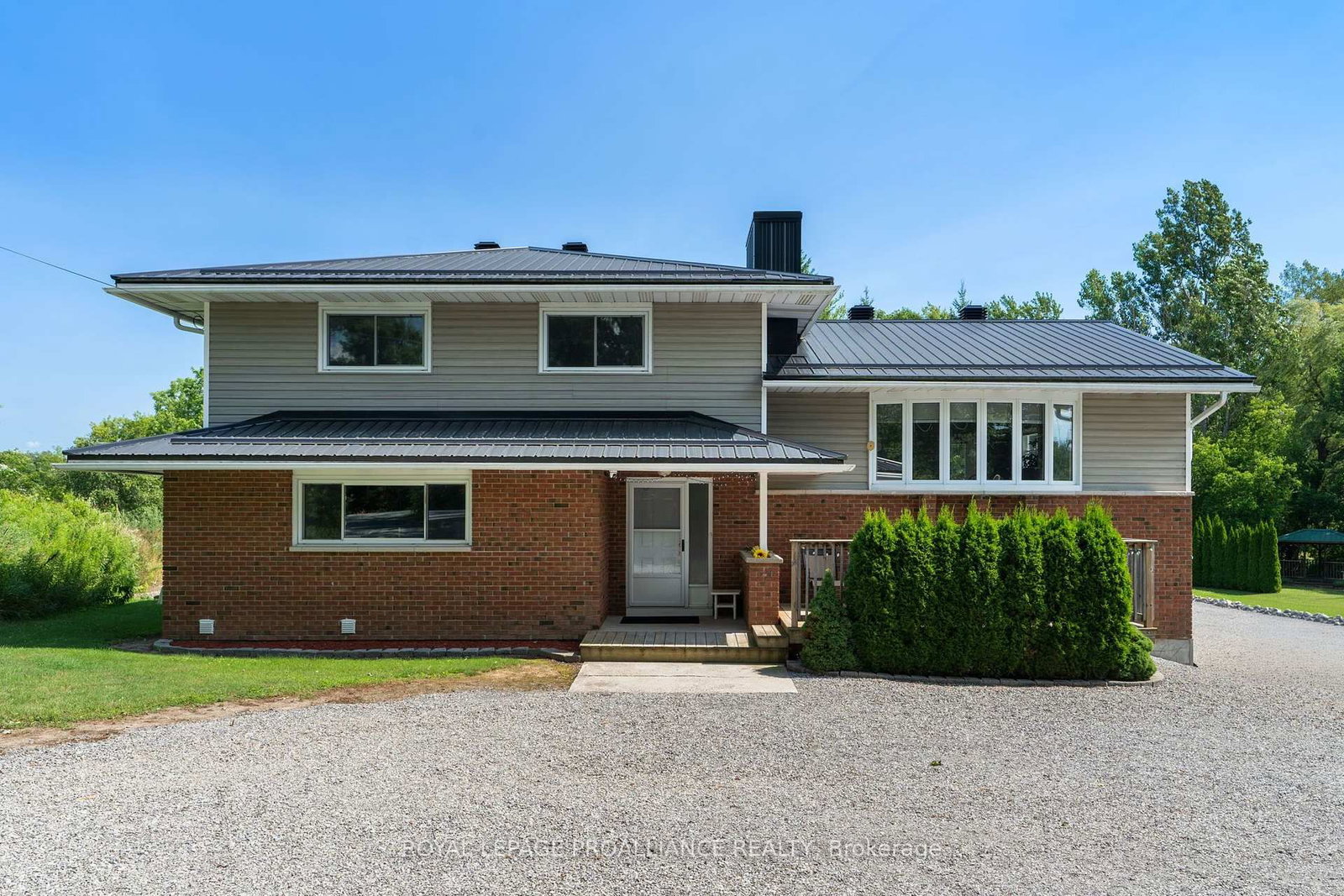 1321 County Road 2 Road W • Leeds and the Thousand Islands, ON photo 1