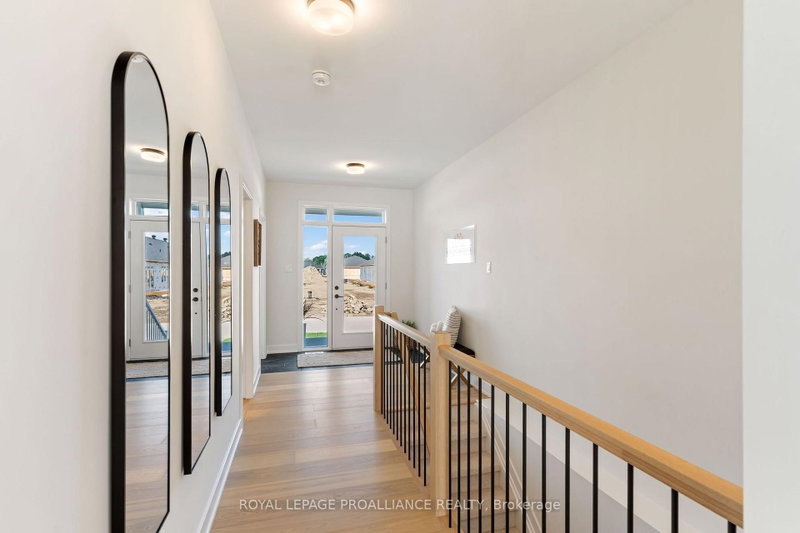 1070 Turner Dr photo 5
