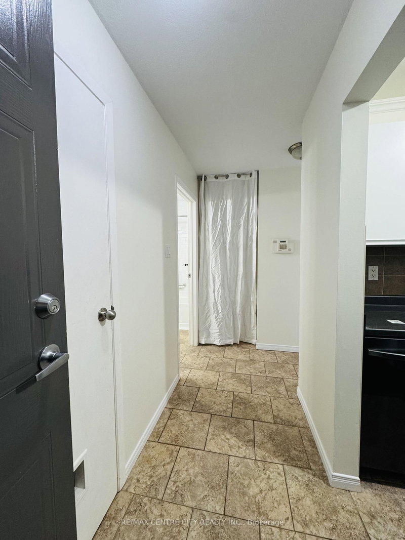 111 - 148 Conway Drive