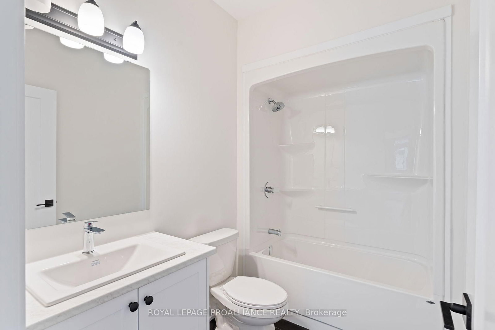 1051 Moore Street • Brockville, ON photo 11