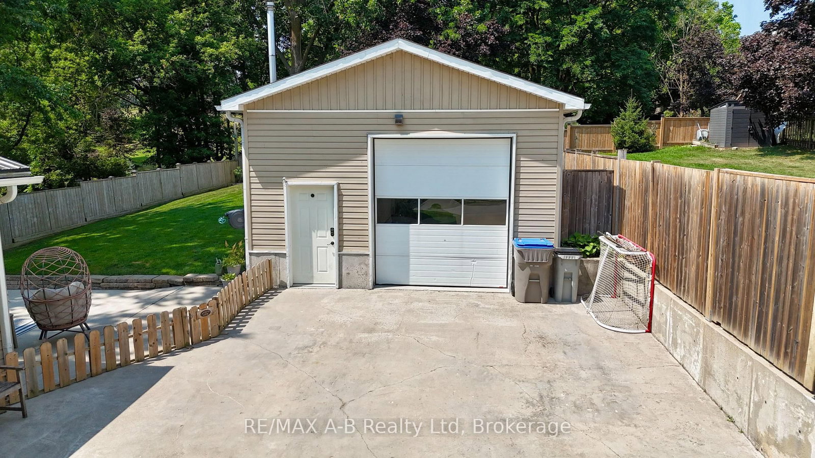 104 Ontario Street S • St. Marys, ON photo 44