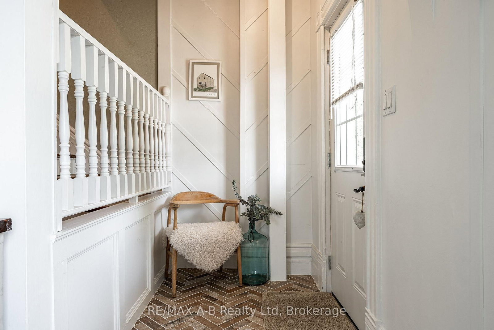 104 Ontario Street S • St. Marys, ON photo 5