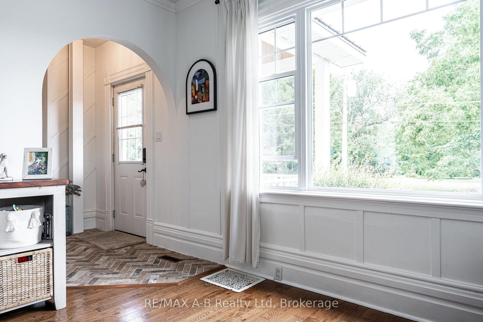 104 Ontario Street S • St. Marys, ON photo 6