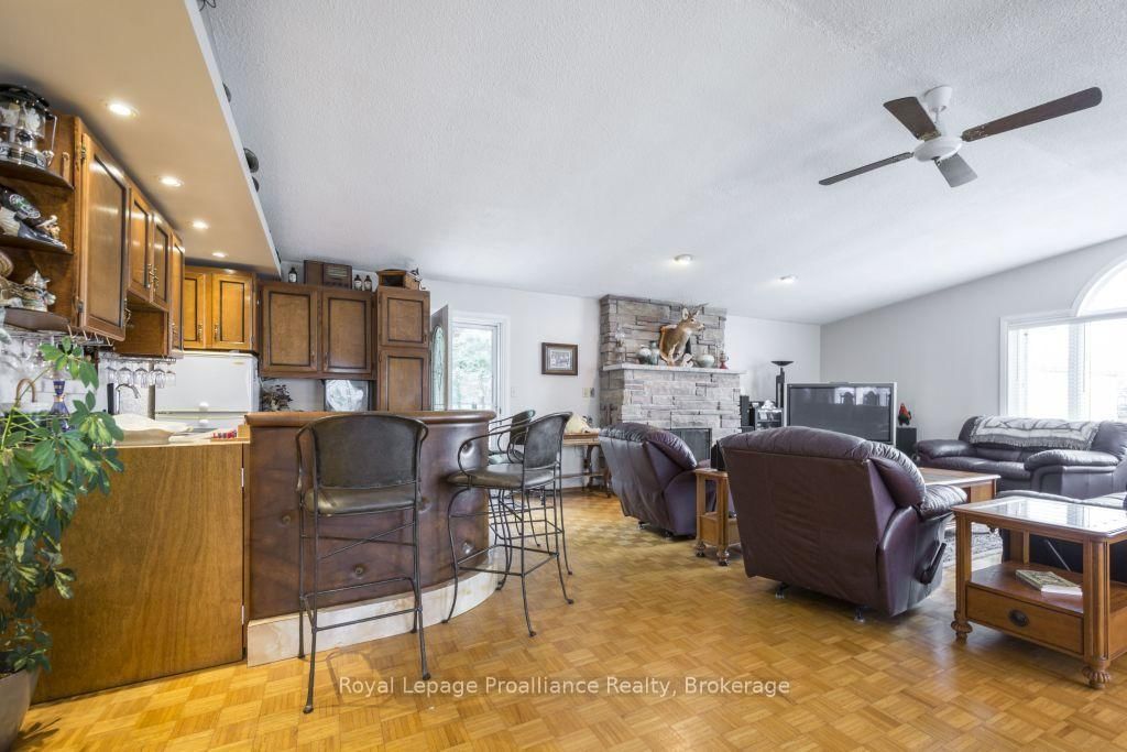 11438C Loyalist Parkway • Prince Edward County, ON photo 11